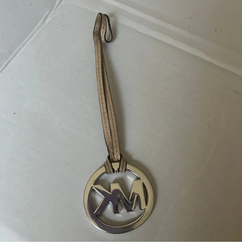 Michael Kors mk michael